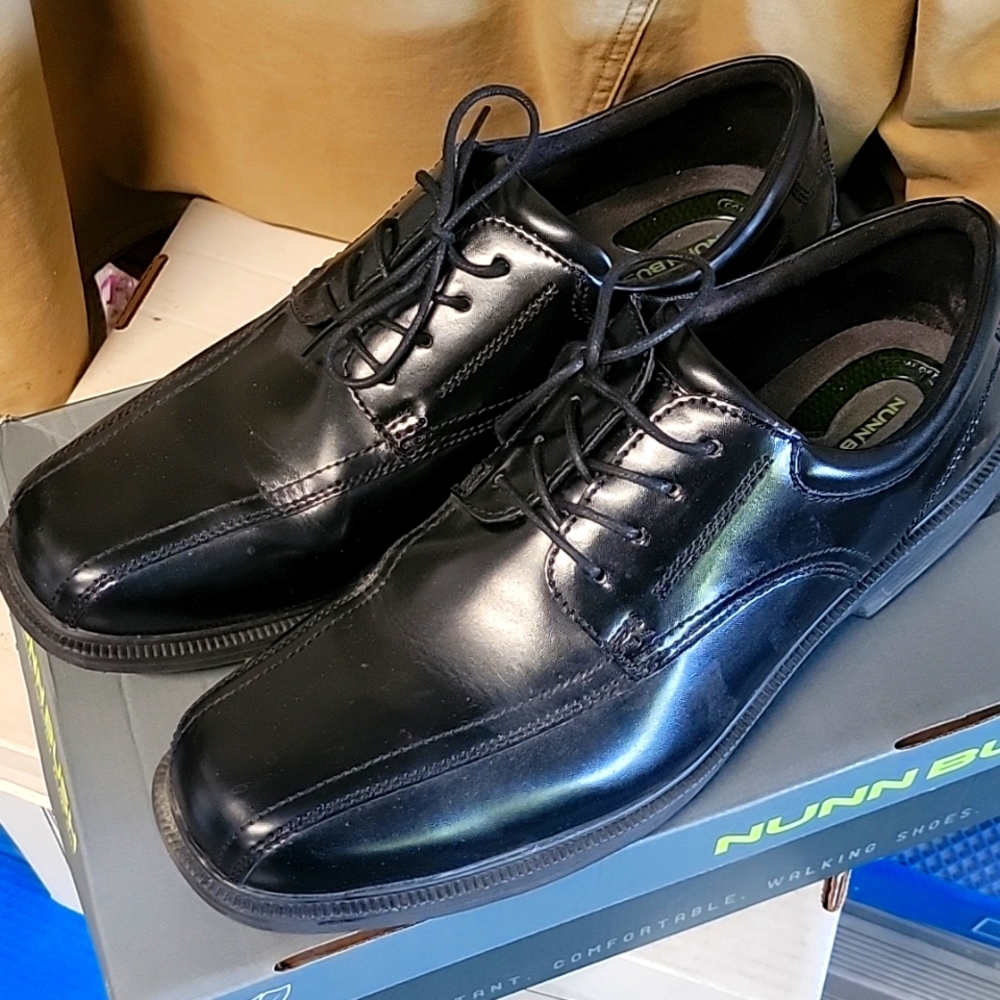 Nunn Bush Bartole Street, Size 14